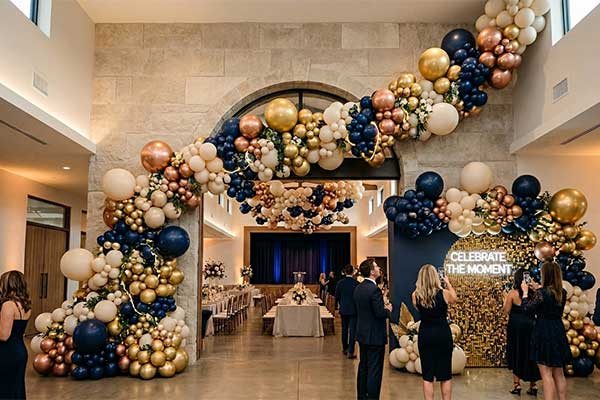 statement balloons that sell the room