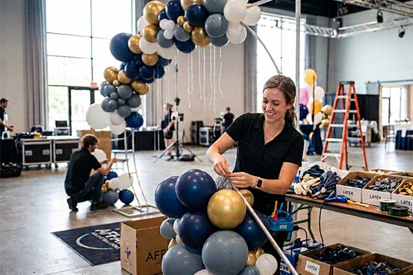 What-It-Takes-to-Create-Professional-Balloon-Decor